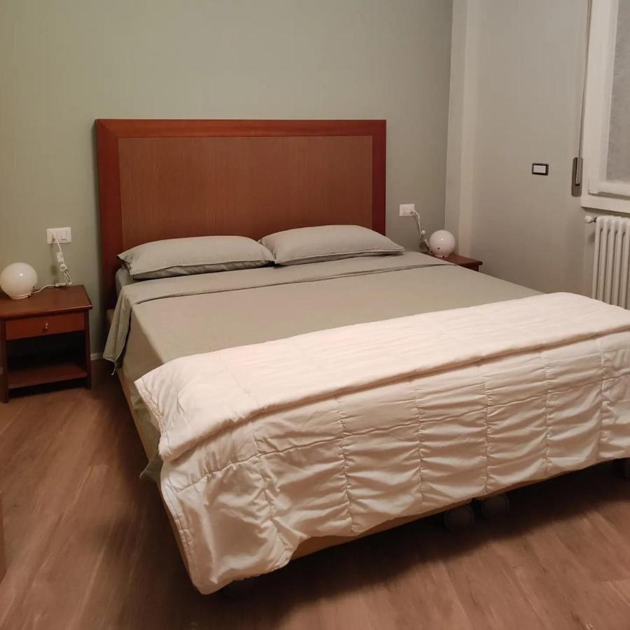 Casa Botta. Ampio Appartamento Luminoso E Confortevole 莫尔贝尼奥 外观 照片